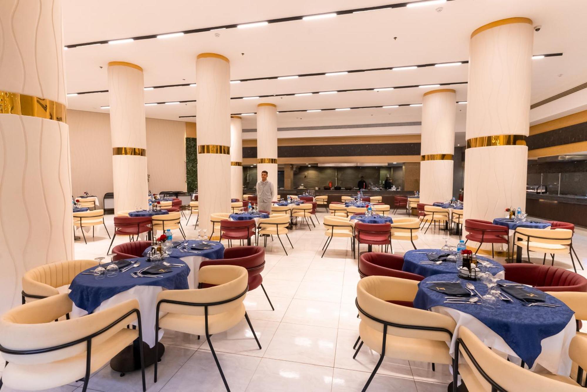 The V Luxury Resort Sahl Hasheesh Hurghada Eksteriør bilde The restaurant