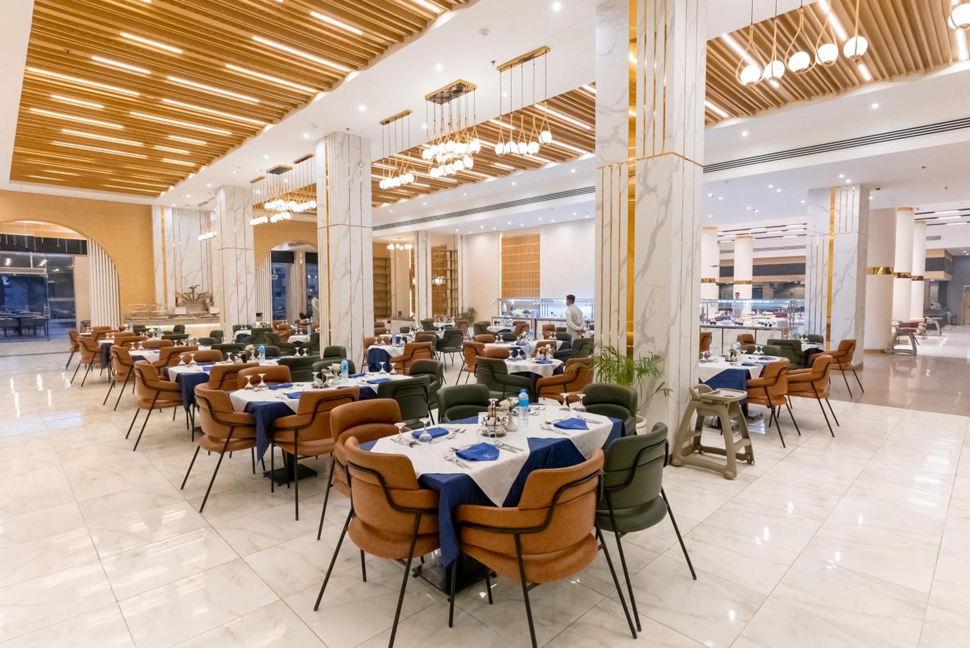 The V Luxury Resort Sahl Hasheesh Hurghada Eksteriør bilde The restaurant