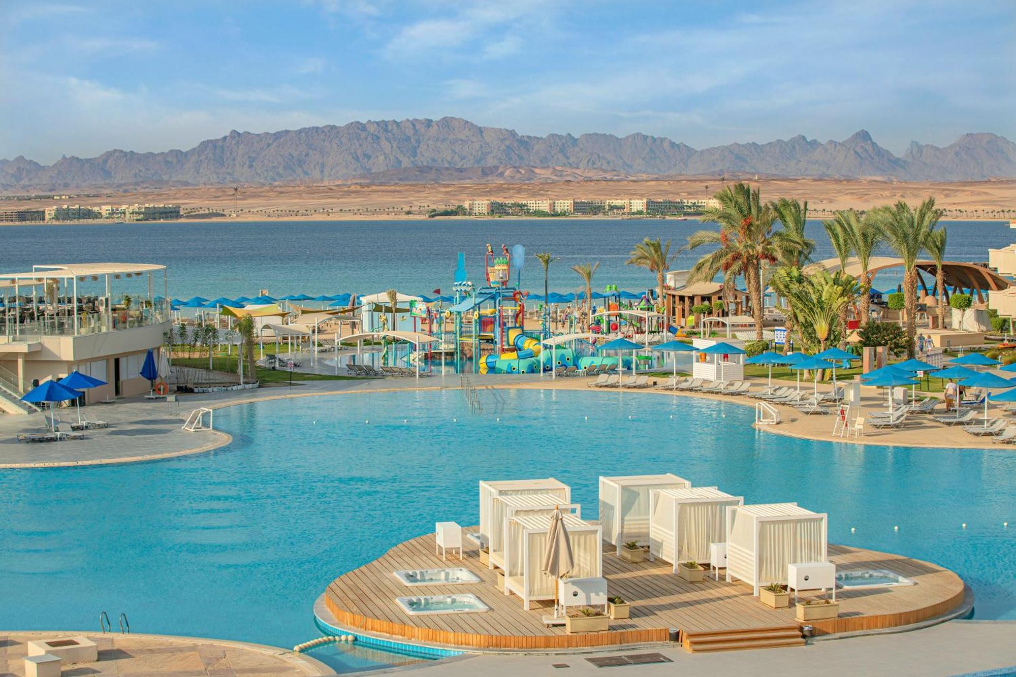 The V Luxury Resort Sahl Hasheesh Hurghada Eksteriør bilde View of the Red Sea from the Hilton Sharm El Sheikh