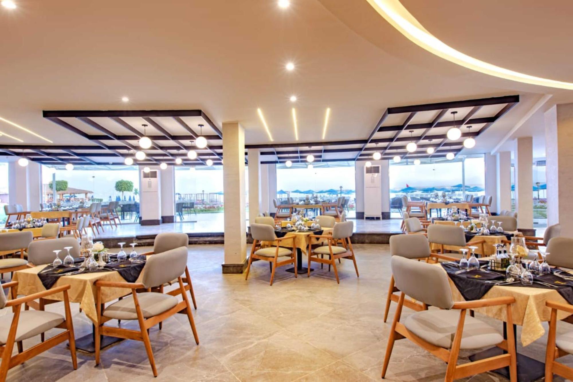 The V Luxury Resort Sahl Hasheesh Hurghada Eksteriør bilde Restaurant